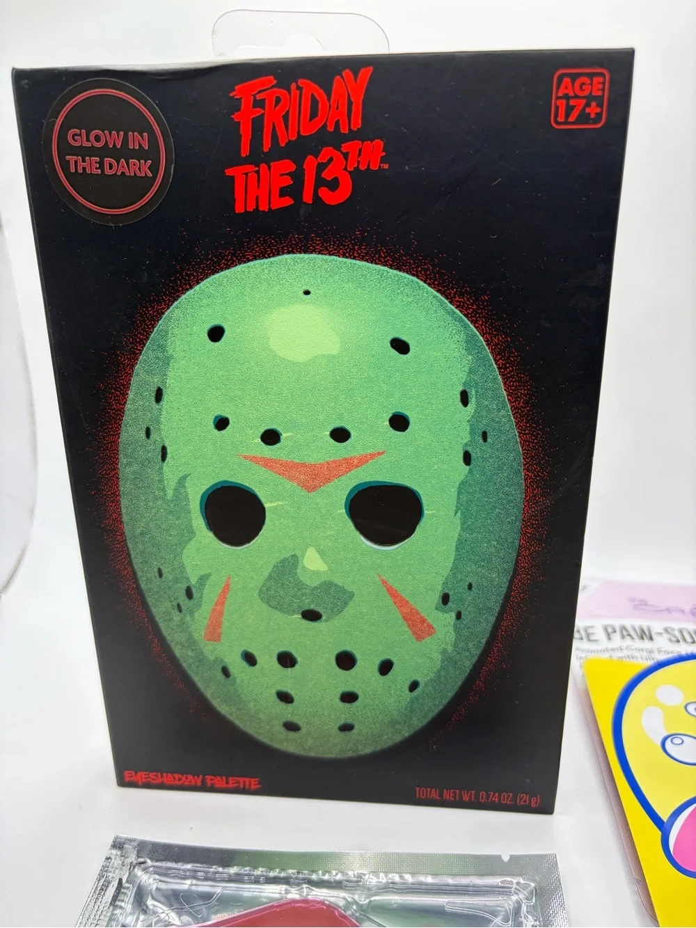 Friday the 13th Glow-In-The-Dark Eyeshadow Palette - Green
